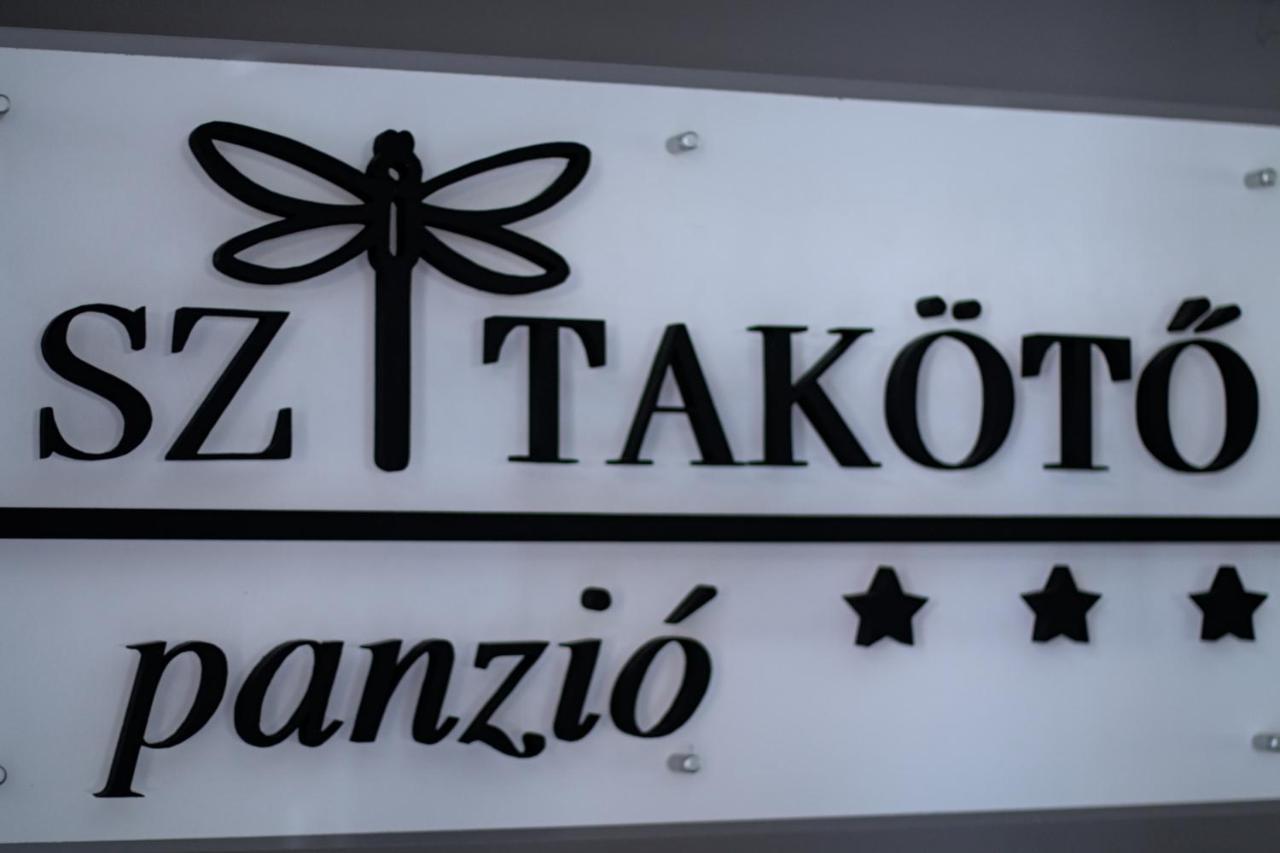 Готель Szitakoeto Panzio Тісафюред Екстер'єр фото